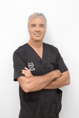 Veterinario y docente Alberto Barra